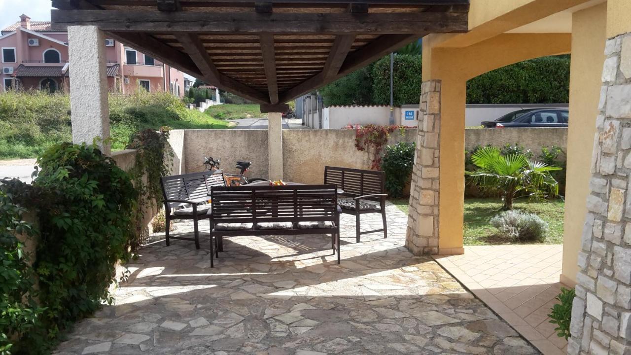Villa Istriana House à Banjole Extérieur photo